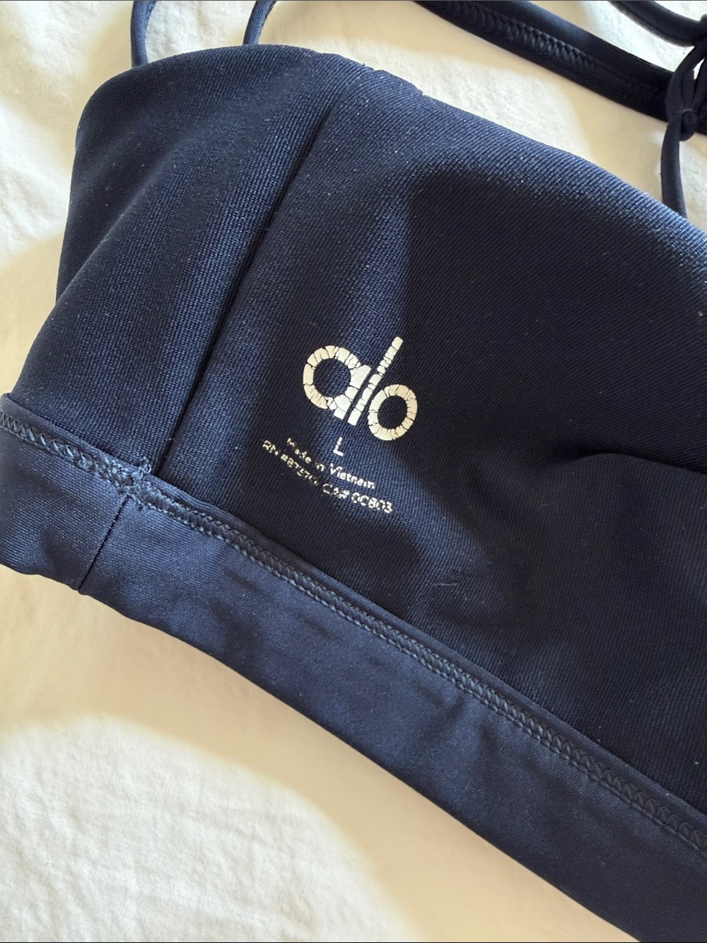 Alo Airlift Intrigue Bra - Navy - Picture 4 of 4